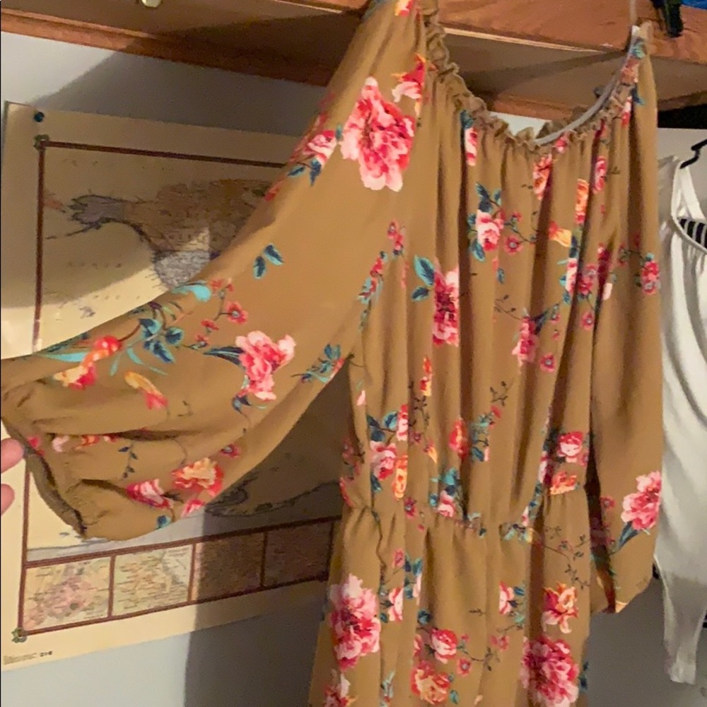 Romper new!! - Picture 3 of 4